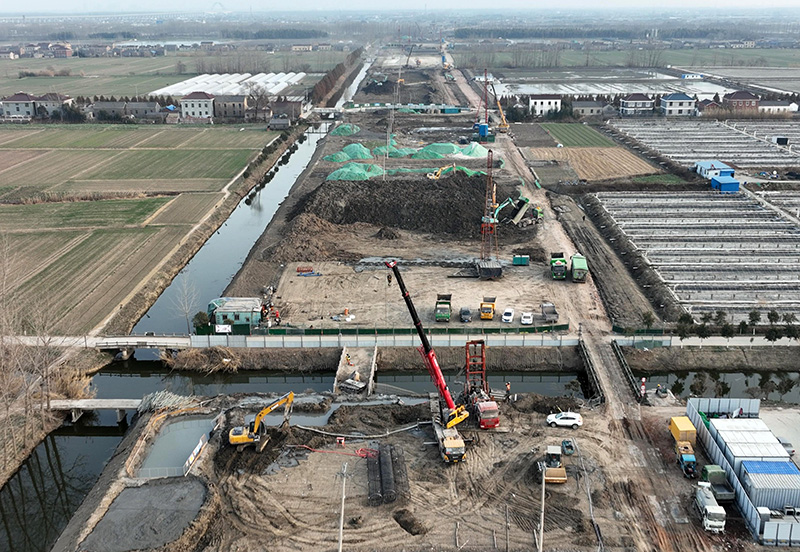 20211230鹽豐二期快速推進(jìn)現(xiàn)場2.jpg